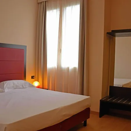 Galaxy Hotel 3*